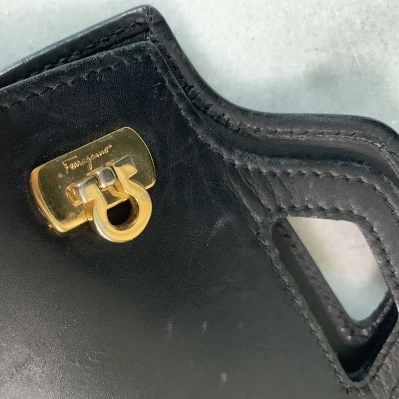 Vintage Salvatore Ferragamo Wanda Wallet - Picture 10 of 11